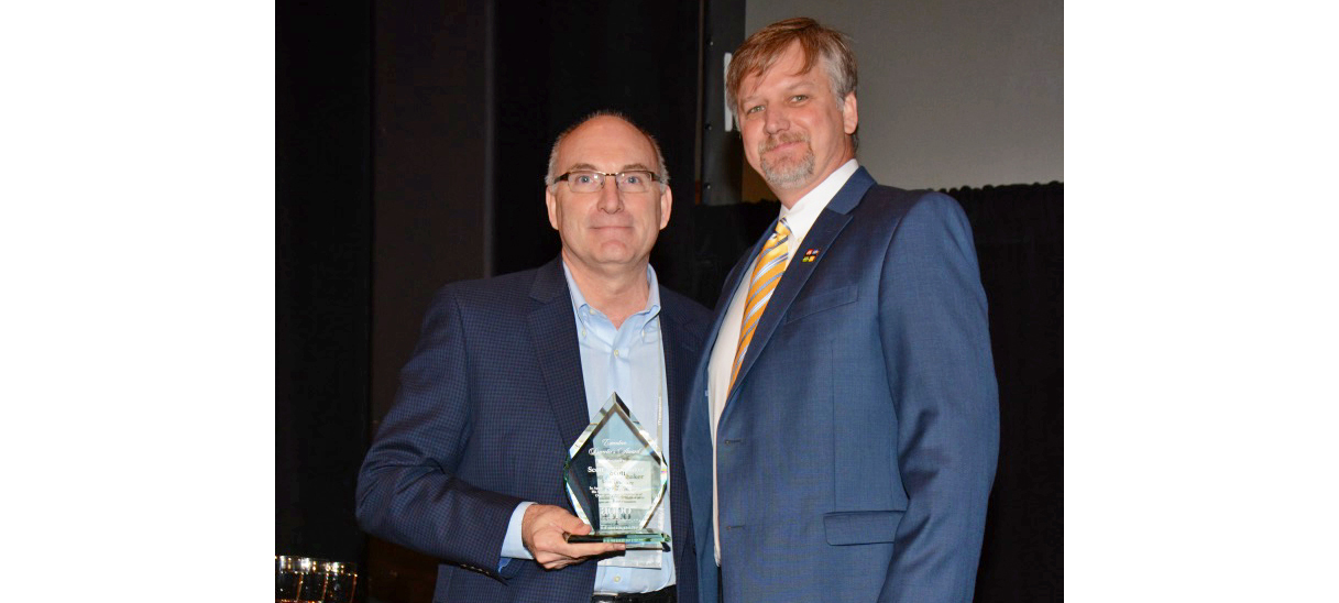 Scott A. Brubaker of Virginia Receives Award from Association of Organ Procurement Organizations